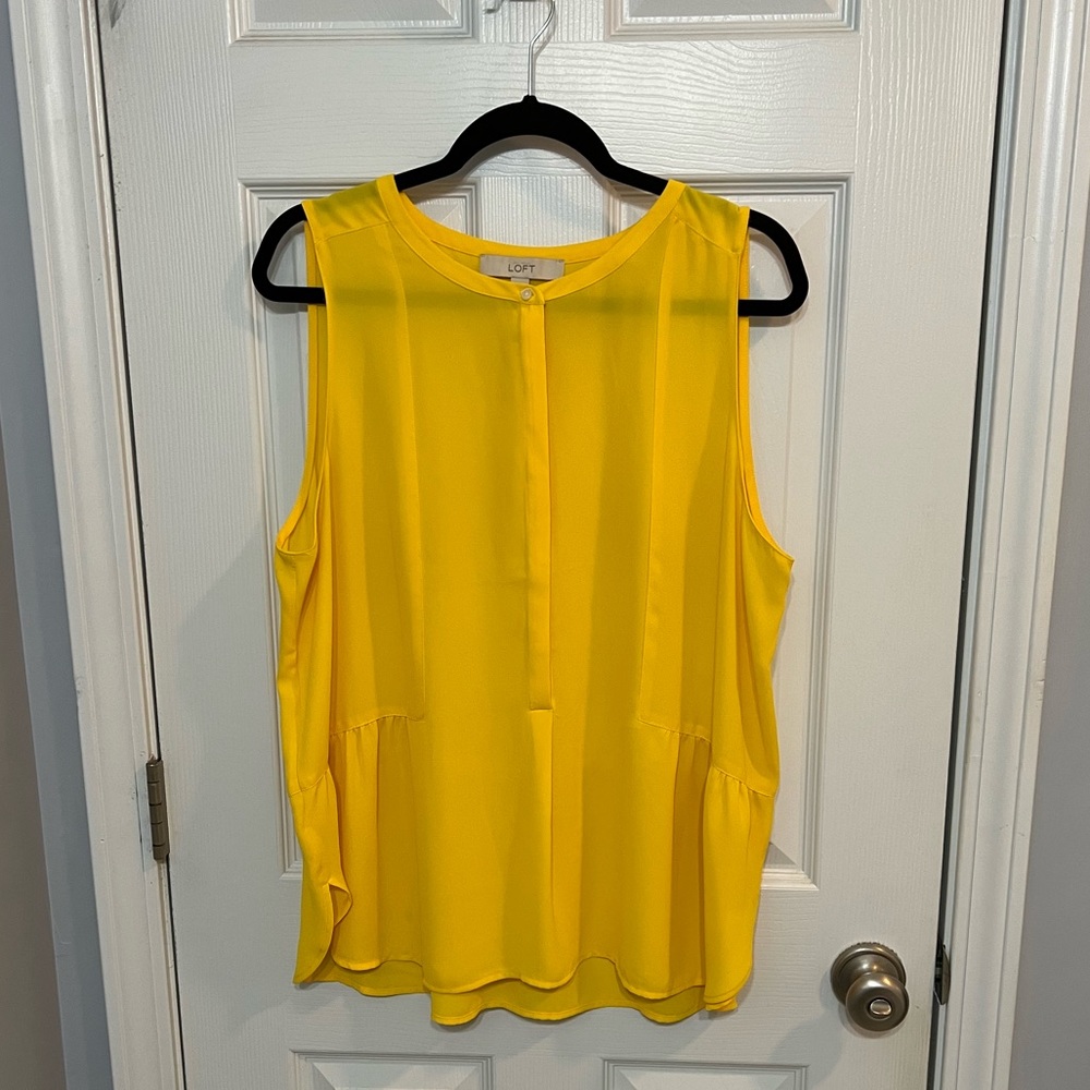 XL Loft Sleeveless Blouse IUC